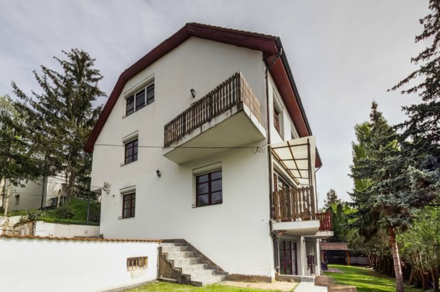 Eladó sorház, Budapesten, II. kerületben 279.9 M Ft