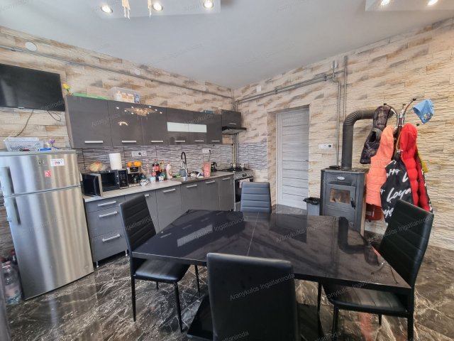 Eladó családi ház, Eleken 35.49 M Ft, 2 szobás
