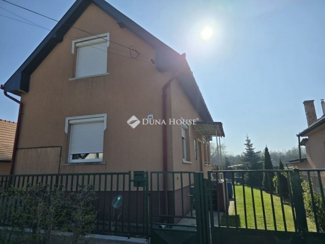 Eladó családi ház, Csévharaszton 59.9 M Ft, 4 szobás