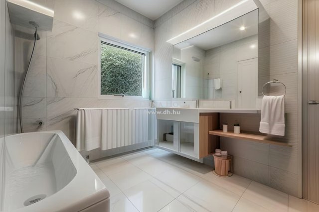 Eladó családi ház, Budakeszin 109.9 M Ft, 4 szobás