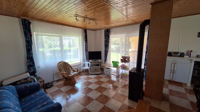 Eladó családi ház, Nadapon 87.1 M Ft, 4 szobás