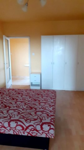 Kiadó panellakás, albérlet, Debrecenben 220 E Ft / hó, 2 szobás