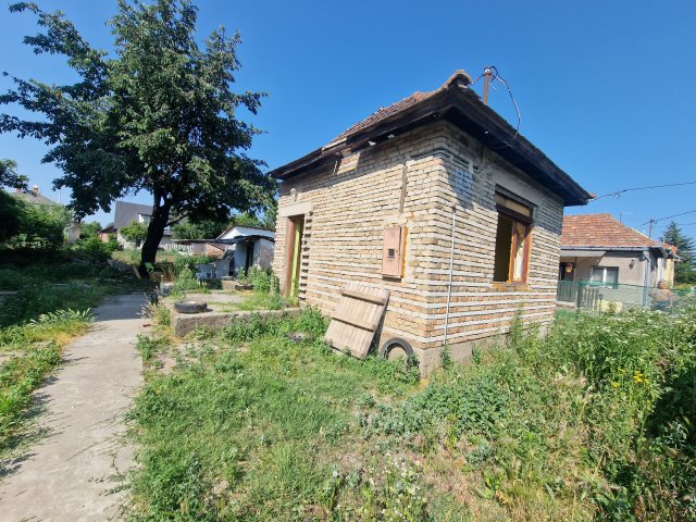 Eladó családi ház, Halásztelken 32.8 M Ft, 1 szobás