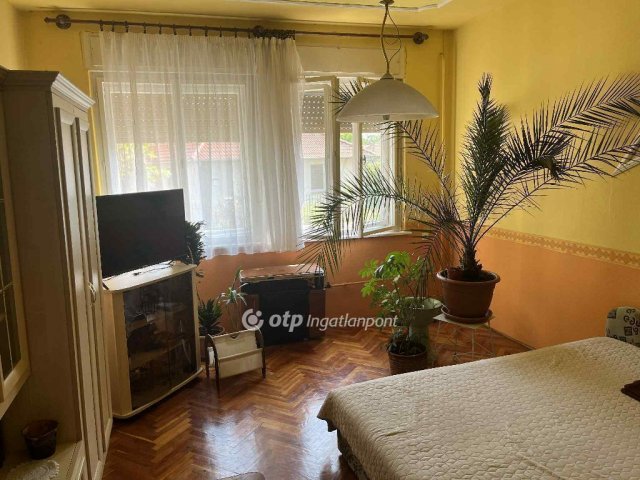 Eladó családi ház, Abonyban 38 M Ft, 3 szobás