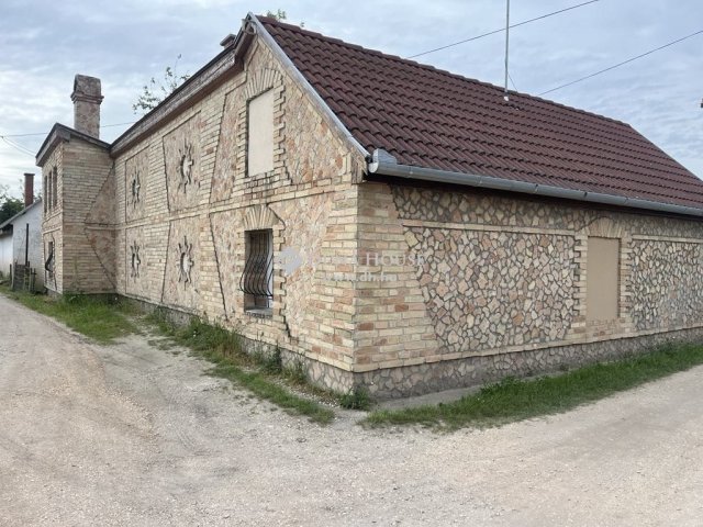 Eladó mezogazdasagi ingatlan, Kecskeméten 44.5 M Ft, 3 szobás