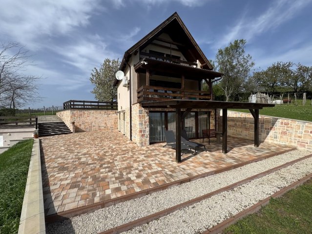 Eladó családi ház, Szigligeten 125 M Ft, 2+2 szobás