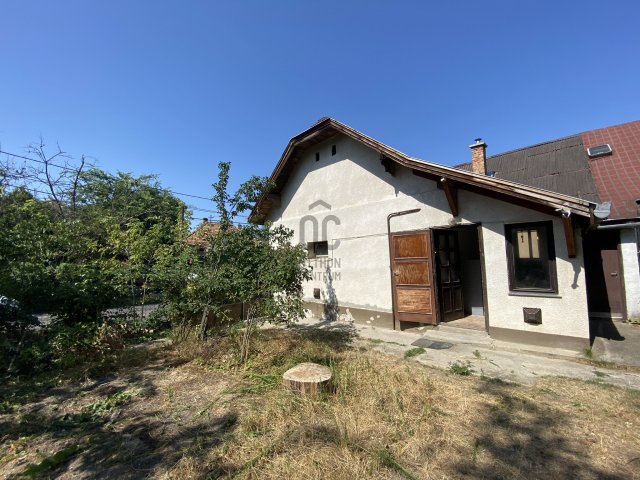 Eladó téglalakás, Pécelen 33.9 M Ft, 2 szobás