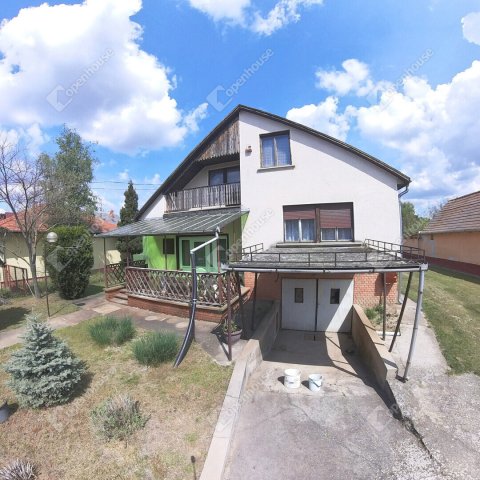Eladó családi ház, Pilisen 54 M Ft, 3 szobás