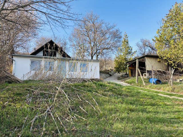 Eladó nyaraló, Balatonfüreden 98 M Ft, 1+2 szobás