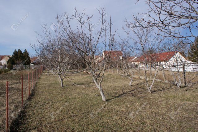 Eladó családi ház, Székesfehérvárott, Zámoly utcában 65 M Ft