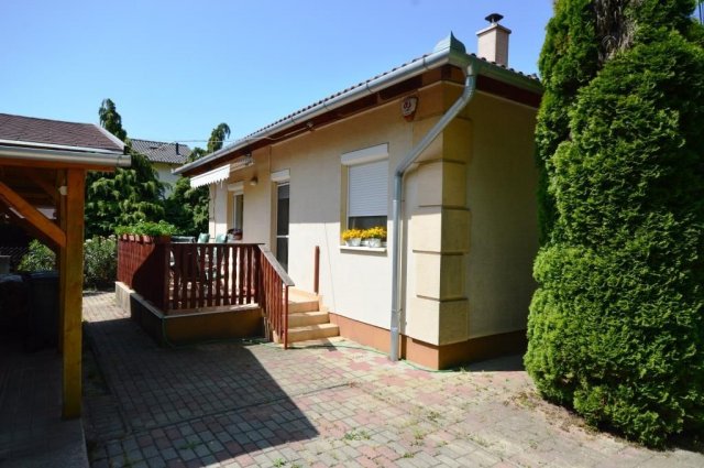 Kiadó ikerház, albérlet, Százhalombattán 350 E Ft / hó