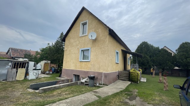 Eladó családi ház, Dunavarsányban 69.9 M Ft, 4 szobás