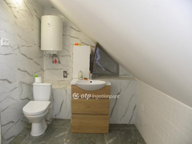 Eladó téglalakás, Budapesten, XVI. kerületben 48 M Ft, 2 szobás