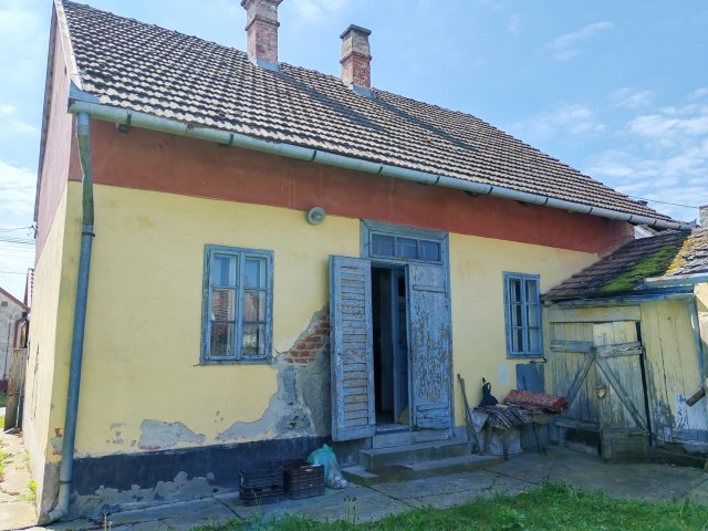Eladó családi ház, Csurgón 4.9 M Ft, 3 szobás