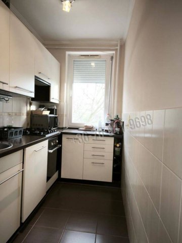 Eladó panellakás, Budapesten, III. kerületben 62.99 M Ft