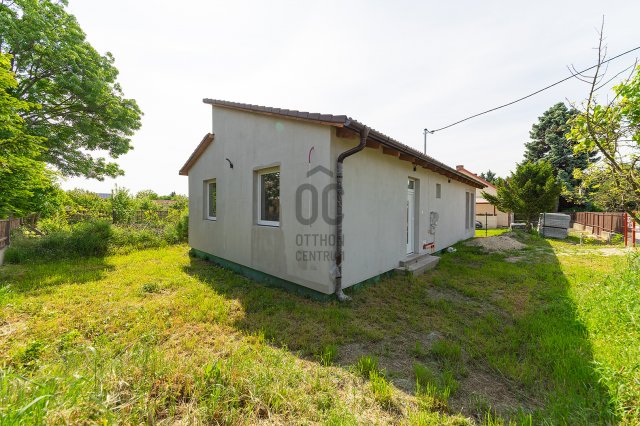 Eladó családi ház, Kiskunlacházán 48 M Ft, 3 szobás