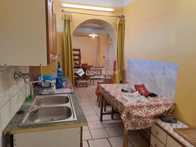Eladó családi ház, Bácsborsódon 12.5 M Ft, 4 szobás