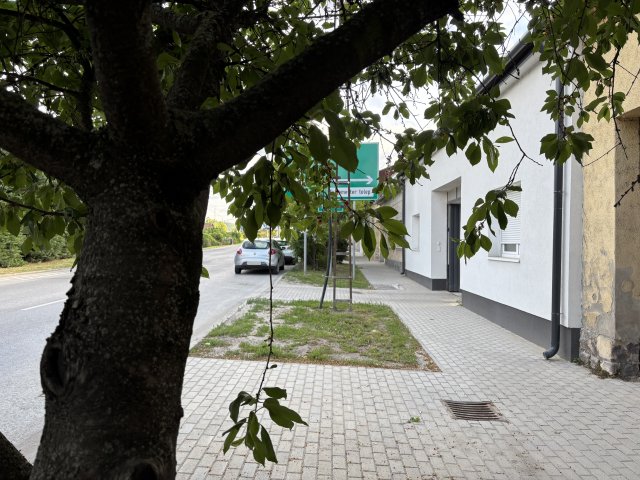 Kiadó téglalakás, albérlet, Esztergomban 160 E Ft / hó