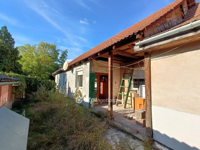 Eladó ikerház, Dunaharasztin 46 M Ft, 3+1 szobás