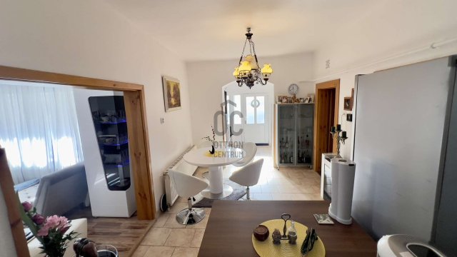 Eladó családi ház, Debrecenben 99.99 M Ft, 4 szobás
