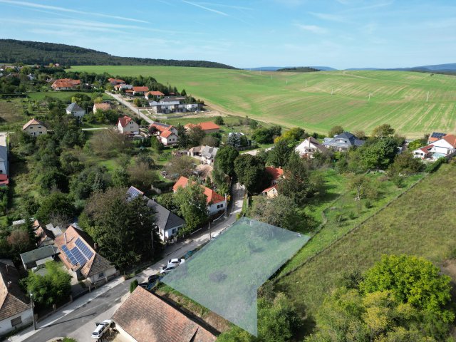 Eladó telek, Gyermelyen 15 M Ft / költözzbe.hu