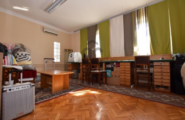 Kiadó iroda, Siófokon 650 E Ft / hó / költözzbe.hu