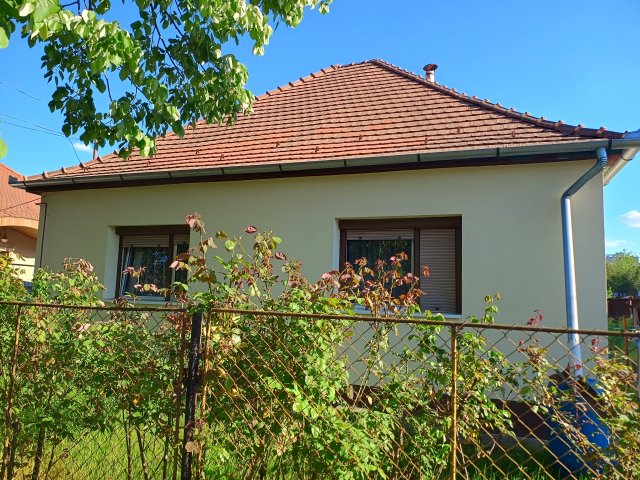 Eladó családi ház, Debrecenben 99.99 M Ft, 3+1 szobás