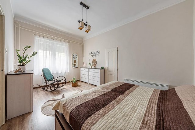 Eladó családi ház, Budapesten, X. kerületben 104.9 M Ft