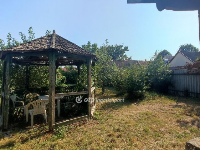 Eladó családi ház, Hajdúszoboszlón 119 M Ft, 10 szobás