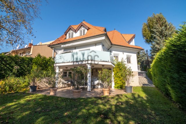 Eladó családi ház, Budapesten, II. kerületben 330 M Ft, 6 szobás