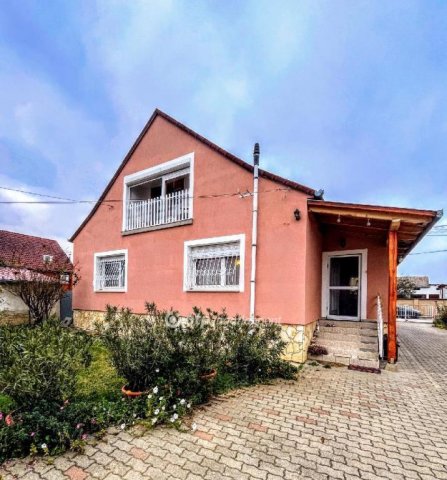 Eladó családi ház, Szederkényen 78 M Ft, 5 szobás