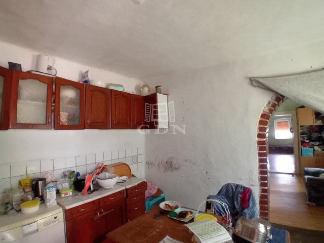 Eladó családi ház, Rémen 7 M Ft, 2 szobás