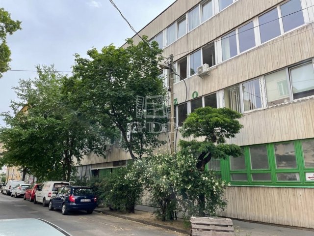 Kiadó iroda Budapest, XIV. kerület, Törökőr, B kat.Irodaház II.em. 20 m² iroda, 2. emelet