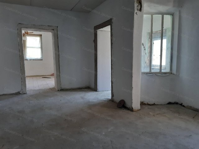 Eladó családi ház, Erken 6.9 M Ft, 2+1 szobás