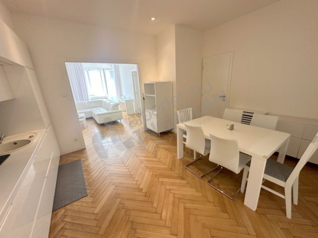 Kiadó téglalakás, albérlet, Budapesten, V. kerületben, 3 szobás