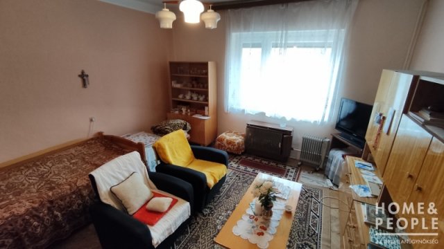 Eladó családi ház, Szegeden 34.49 M Ft, 3+1 szobás