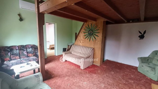 Eladó téglalakás, Gödöllőn 59.1 M Ft, 2+2 szobás