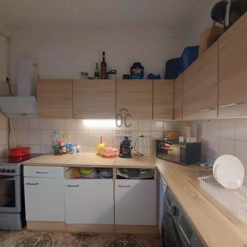 Eladó családi ház, Szigetszentmiklóson 53 M Ft, 2 szobás