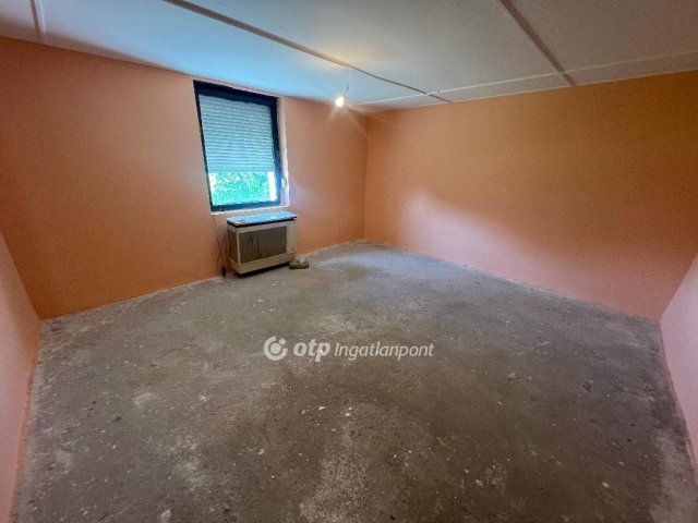 Eladó családi ház, Tápiógyörgyén 8.5 M Ft, 2 szobás