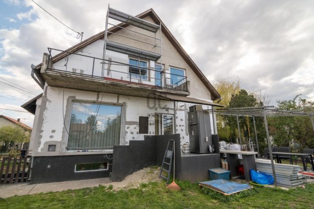 Eladó ikerház, Budapesten, XVIII. kerületben 124.9 M Ft, 5 szobás