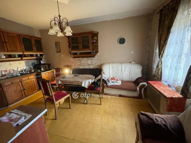 Eladó mezogazdasagi ingatlan, Napkoron 19.9 M Ft, 3 szobás
