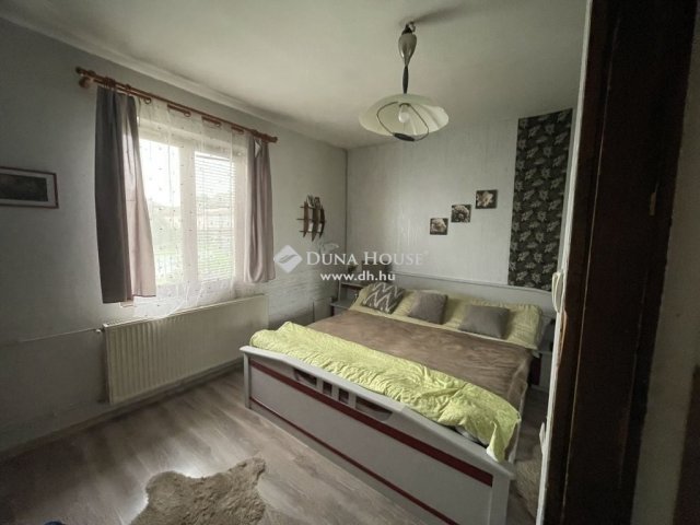 Eladó családi ház, Szepetneken 32 M Ft, 5 szobás
