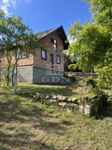 Eladó családi ház, Gyermelyen 39.9 M Ft, 5+2 szobás