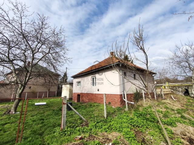 Eladó családi ház, Domoszlón 13 M Ft, 2 szobás