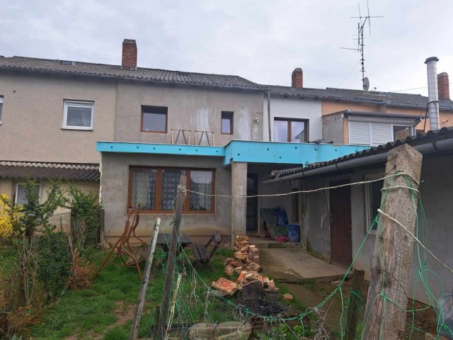 Eladó sorház, Görcsönyben 44.5 M Ft, 4+1 szobás