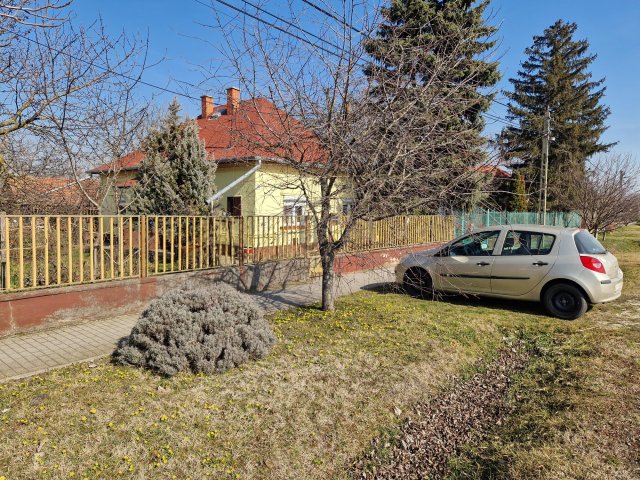 Eladó családi ház, Kőröstetétlenen 21.9 M Ft, 2 szobás