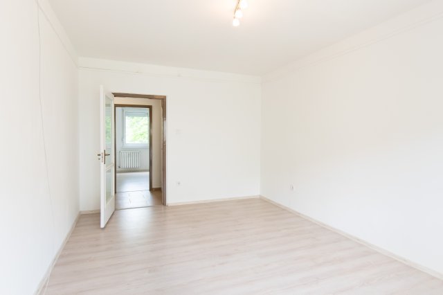 Kiadó panellakás, albérlet, Miskolcon 135 E Ft / hó, 2 szobás