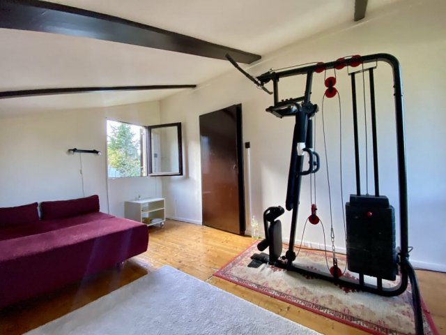 Eladó családi ház, Solymáron 79.9 M Ft, 2 szobás