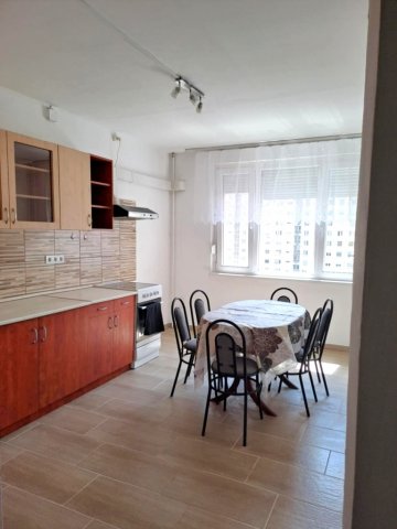 Kiadó panellakás, albérlet, Debrecenben 220 E Ft / hó, 2 szobás
