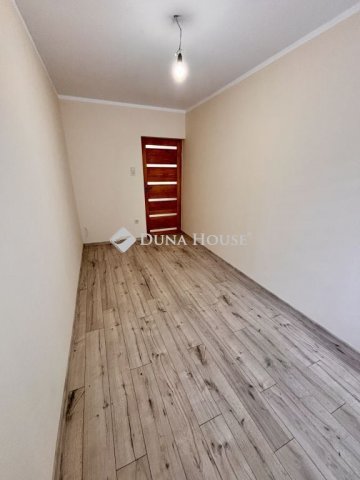 Eladó családi ház, Gyöngyösön 49 M Ft, 4 szobás